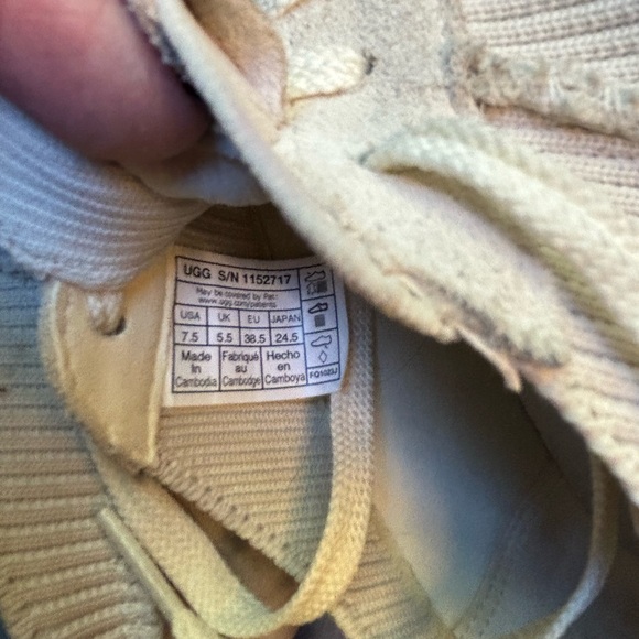 UGG Women's ivory platform Sneakers - Picture 2 of 5